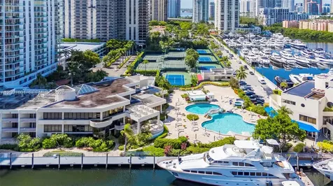19707 Turnberry Way Aventura FL 33180