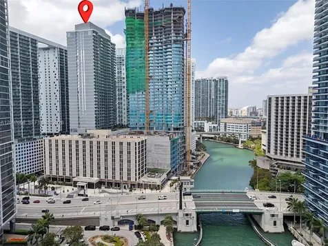 77 SE 5th Street Miami FL 33131