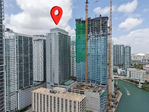 77 SE 5th Street Miami FL 33131