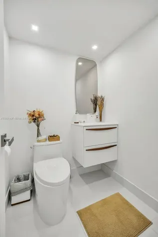 6801 Indian Creek Drive Miami Beach FL 33141