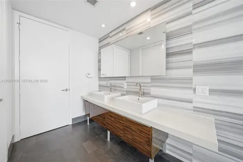 1100 Biscayne Boulevard Miami FL 33132