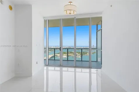 1100 Biscayne Boulevard Miami FL 33132
