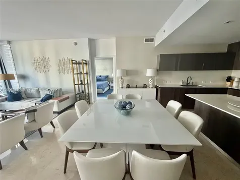 88 SW 7th Street Miami FL 33130