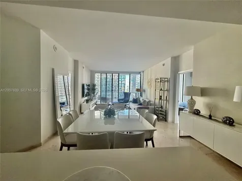 88 SW 7th Street Miami FL 33130