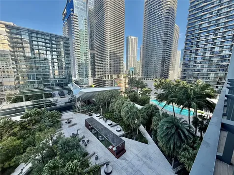 88 SW 7th Street Miami FL 33130