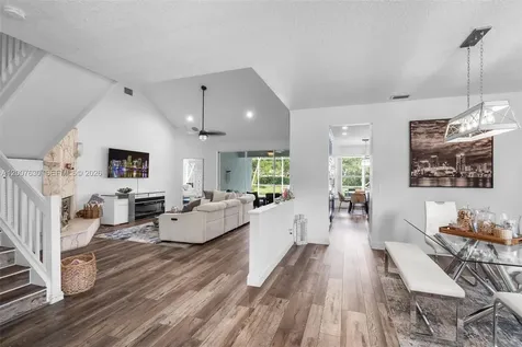 11834 Highland Place Coral Springs FL 33071