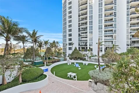 18001 Collins Avenue Sunny Isles Beach FL 33160
