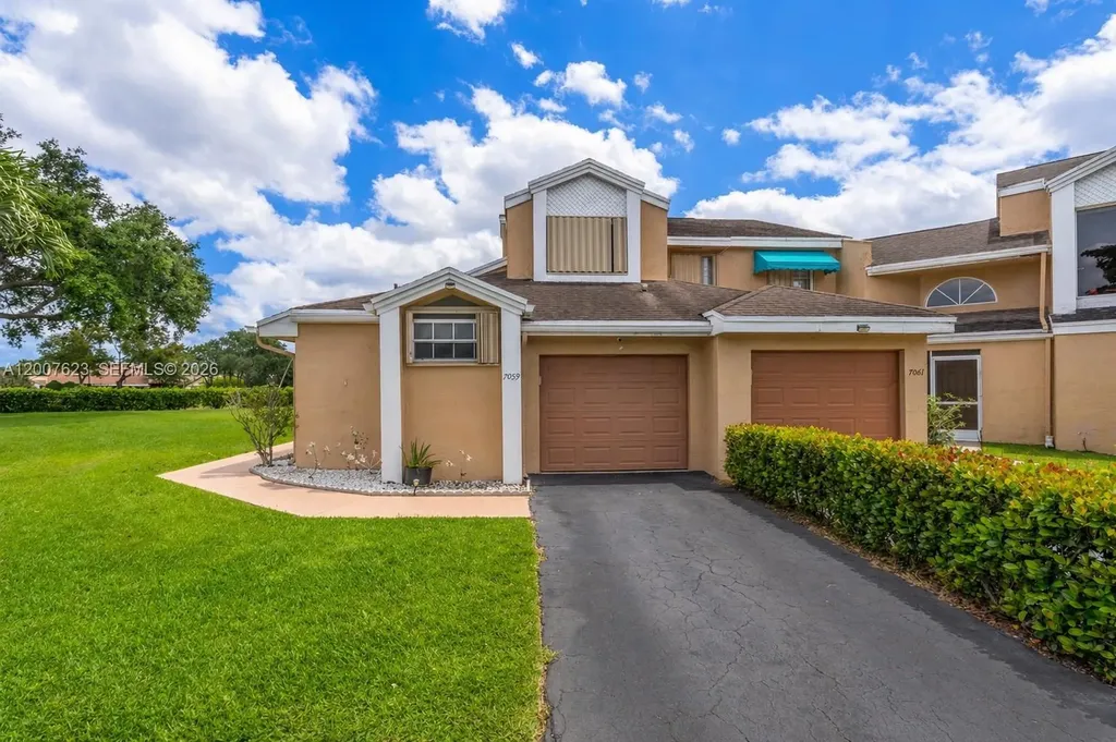 7059 Woodmont Way Tamarac FL 33321