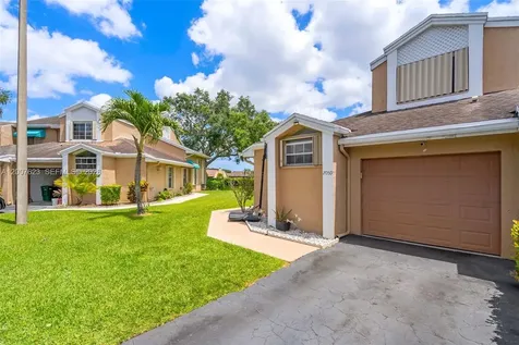 7059 Woodmont Way Tamarac FL 33321