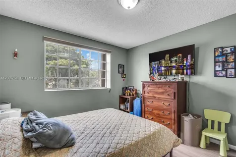 7059 Woodmont Way Tamarac FL 33321