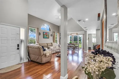 7059 Woodmont Way Tamarac FL 33321