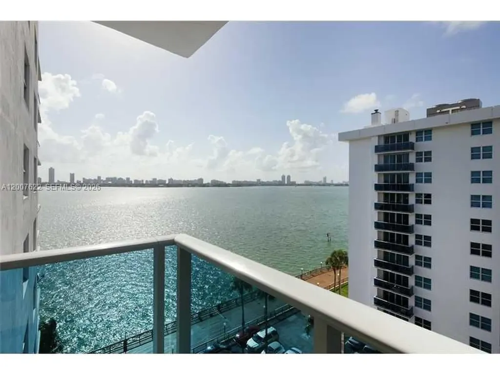7501 E Treasure Drive North Bay Village FL 33141