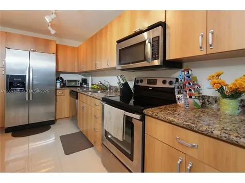 7501 E Treasure Drive North Bay Village FL 33141