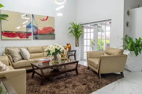 8419 NW 193rd Lane Hialeah FL 33015
