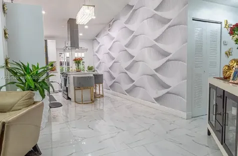 8419 NW 193rd Lane Hialeah FL 33015