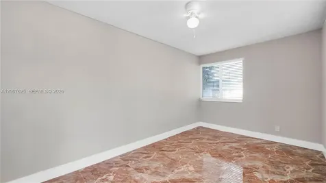 1124 NW 100th Terrace Miami FL 33150