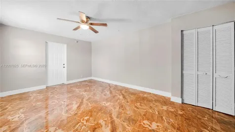 1124 NW 100th Terrace Miami FL 33150