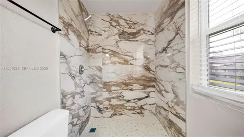 1124 NW 100th Terrace Miami FL 33150