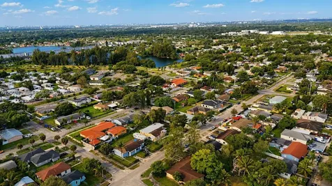 1124 NW 100th Terrace Miami FL 33150