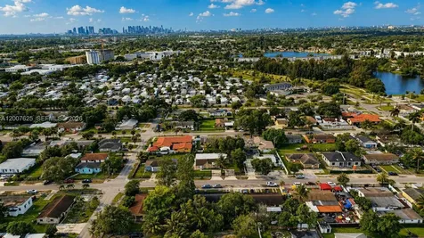 1124 NW 100th Terrace Miami FL 33150