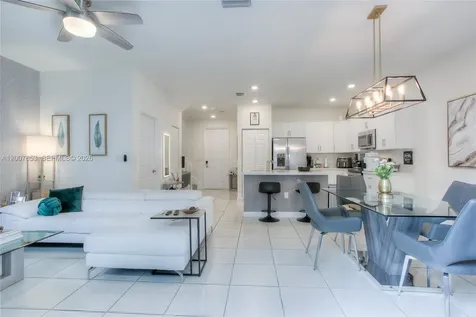 11017 W 33rd Way Hialeah FL 33018