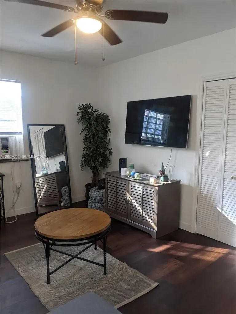 7741 Hawthorne Avenue Miami Beach FL 33141