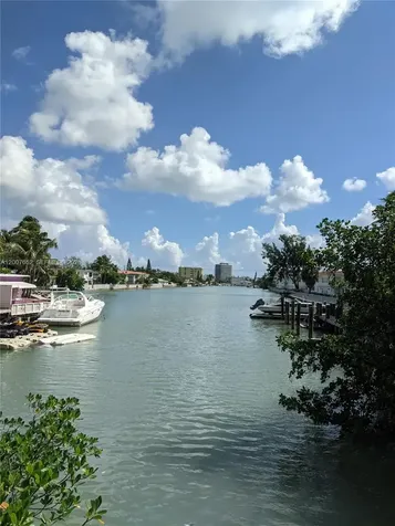 7741 Hawthorne Avenue Miami Beach FL 33141
