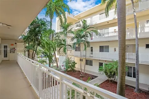 10001 W Bay Harbor Drive Bay Harbor Islands FL 33154