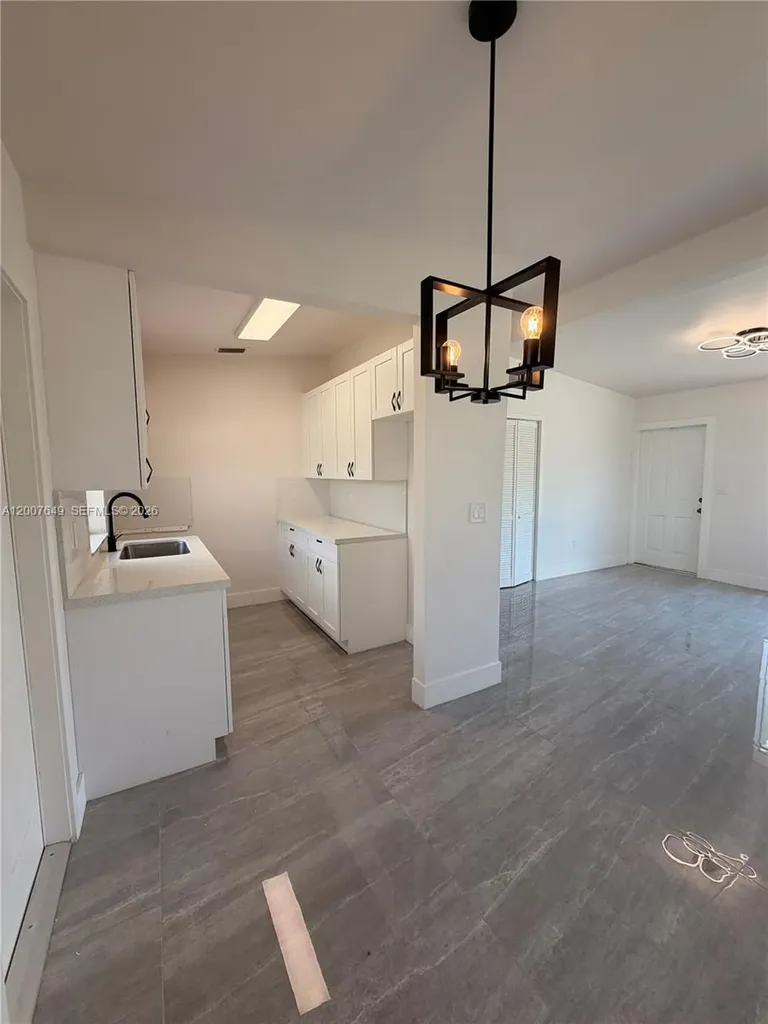 318 NW 30th Terrace Fort Lauderdale FL 33311
