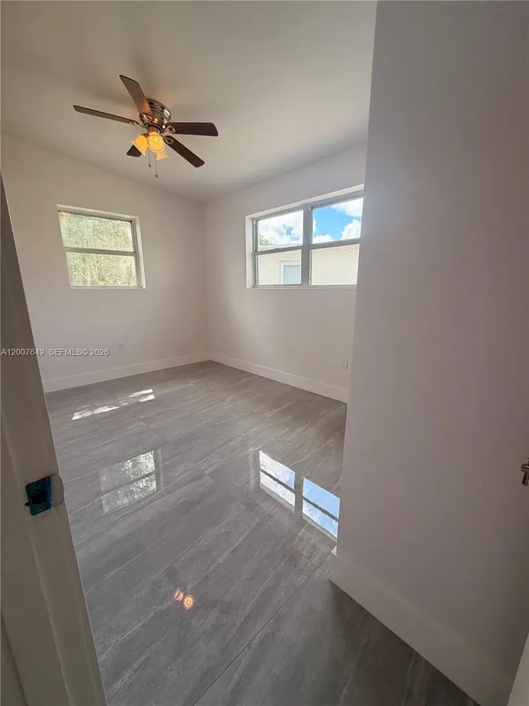 318 NW 30th Terrace Fort Lauderdale FL 33311
