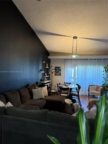 Pembroke Pines FL 33025