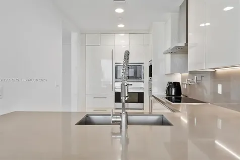 17475 Collins Avenue Sunny Isles Beach FL 33160