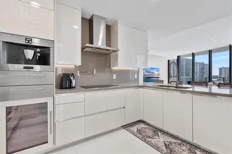 17475 Collins Avenue Sunny Isles Beach FL 33160