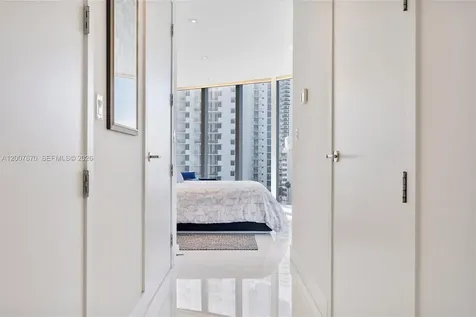 17475 Collins Avenue Sunny Isles Beach FL 33160