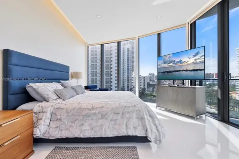 17475 Collins Avenue Sunny Isles Beach FL 33160