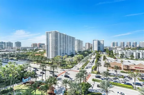 17475 Collins Avenue Sunny Isles Beach FL 33160
