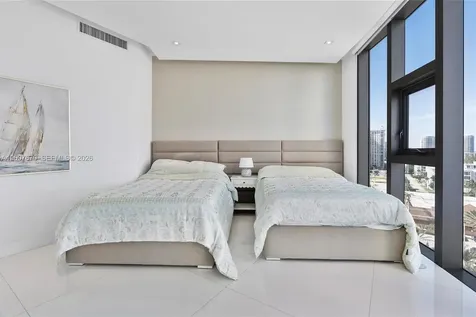 17475 Collins Avenue Sunny Isles Beach FL 33160