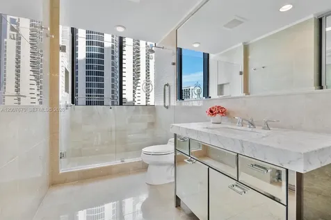 17475 Collins Avenue Sunny Isles Beach FL 33160