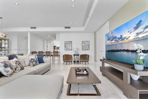 17475 Collins Avenue Sunny Isles Beach FL 33160