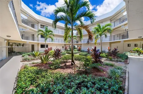 8005 SW 107th Avenue Miami FL 33173