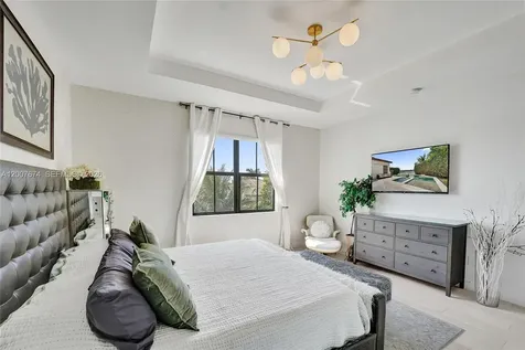 2740 NW 83rd Terrace Cooper City FL 33024