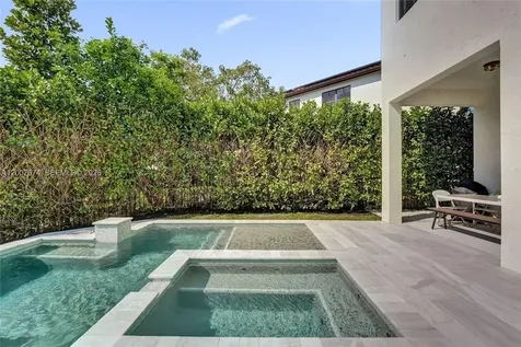 2740 NW 83rd Terrace Cooper City FL 33024