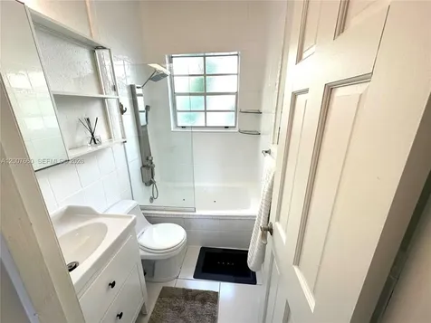 1007 Meridian Avenue Miami Beach FL 33139