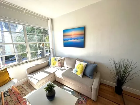 1007 Meridian Avenue Miami Beach FL 33139