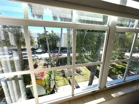 1007 Meridian Avenue Miami Beach FL 33139