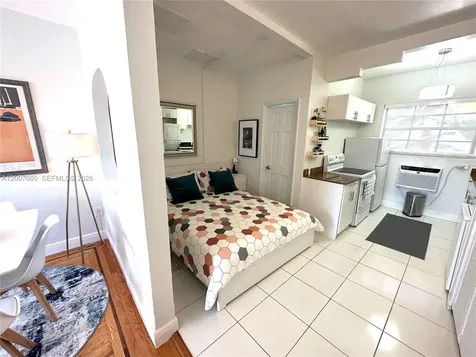 1007 Meridian Avenue Miami Beach FL 33139