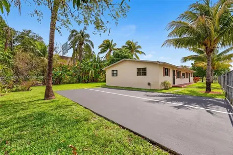11120 NW 6th Avenue Miami Shores FL 33168