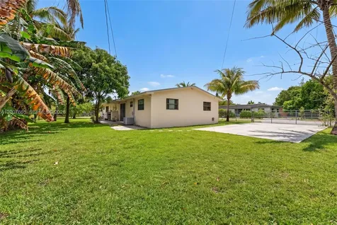 11120 NW 6th Avenue Miami Shores FL 33168