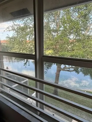 5424 NW 90th Avenue Sunrise FL 33351