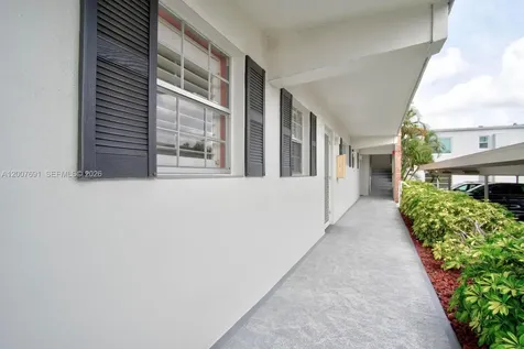 1900 Alamanda Naples FL 34102
